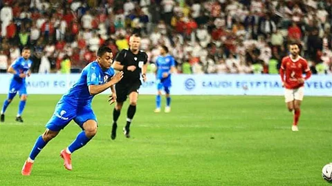 اتحاد الكرة المصري يحيل أحداث مباراة الأهلي والزمالك للجنة الانضباط