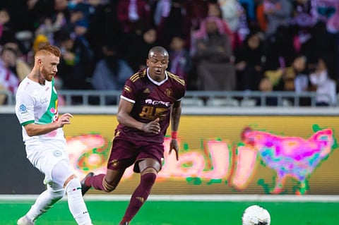 الاتفاق يعود إلى طريق الانتصارات بثنائية في شباك الفيصلي