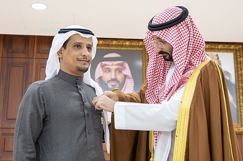 بالصور.. وزير الحرس الوطني يستقبل عددًا من ذوي الشهداء والمصابين