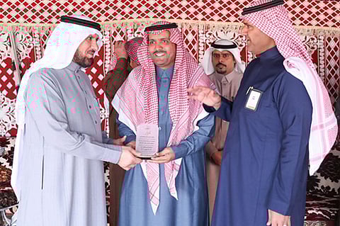 بالصور.. وكيل إمارة الجوف يفتتح ملتقى أعمدة الرجاجيل