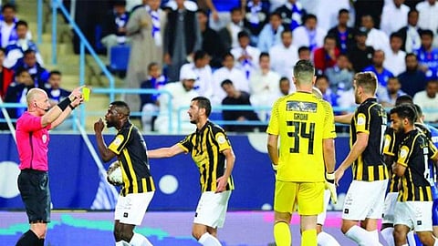 الاتحاد يحدد موقف الهلال بشكوى الفريق من التحكيم