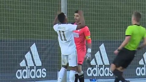 بالفيديو.. ريال مدريد يفقد مهاجمه في الكلاسيكو بسبب احتفاله المثير