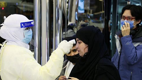 ما مصير السعوديين المصابين بفيروس كورونا في الخليج؟ 