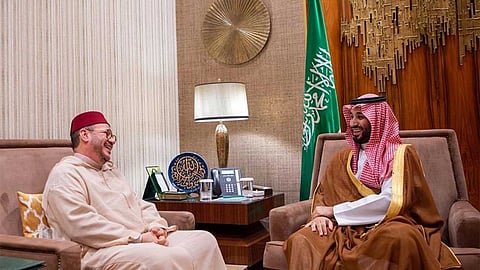 ولي العهد يبحث مع مستشار ملك المغرب القضايا الإقليمية والدولية ذات الاهتمام المشترك