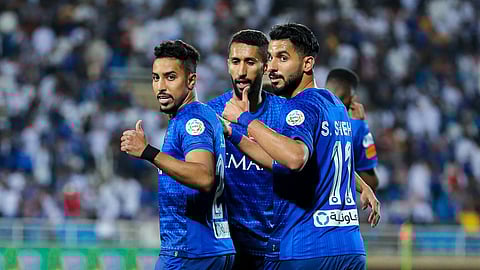 الشوط الأول.. الدوسري يمنح الهلال التقدم بهدف ثمين على التعاون