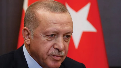 أردوغان يشعر بالصدمة مع تقدم الروس إلى إدلب