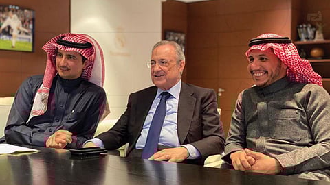 السويكت يجتمع مع رئيس ريال مدريد في إسبانيا
