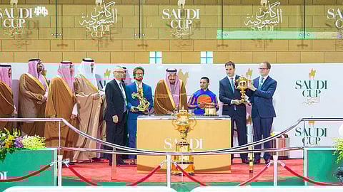 بالفيديو.. خادم الحرمين الشريفين يرعى حفل سباق «كأس السعودية»