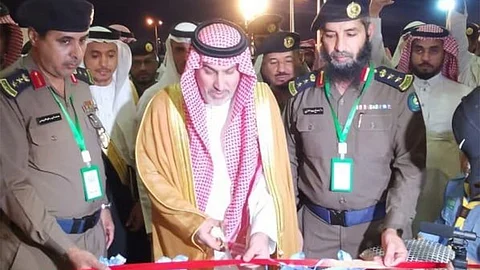 محافظ الجموم يفتتح معرض الدفاع المدني