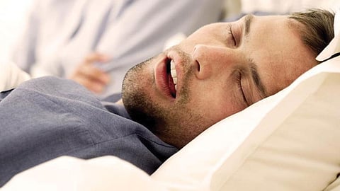 دراسة تحذر من «شخير الأزواج»: يضر بصحة المرأة