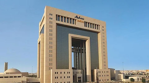 «سابك» ترفع حصتها في كلارينت السويسرية لـ31.5%