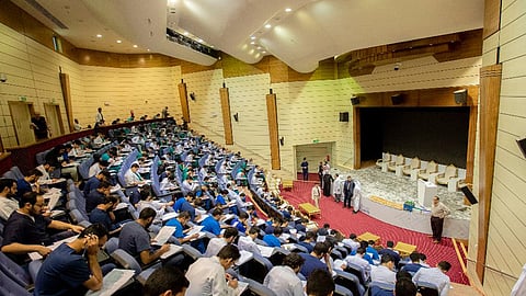 بالصور.. انطلاق اختبار «المستوى التحصيلي» بجامعة القصيم بمشاركة 9000 طالب وطالبة