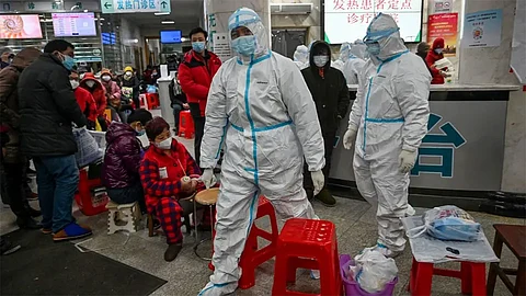 الصين تسجل 31 حالة وفاة إضافية بـ«كورونا».. وارتفاع الحصيلة لـ 3012