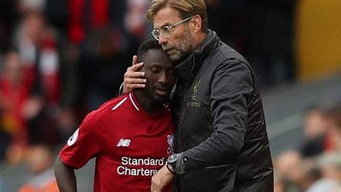 مصرع 9 لاعبين في حادث مروري.. ونجم ليفربول يشعر بالصدمة