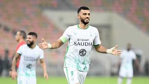 السومة يقود الأهلي لتجاوز عقبة الفيحاء بهدف قاتل