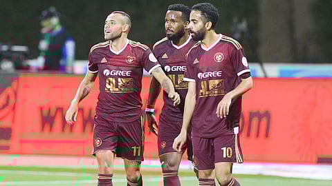 الفيصلي يُسقط النصر بثلاثية ويقدم هدية ثمينة إلى الهلال