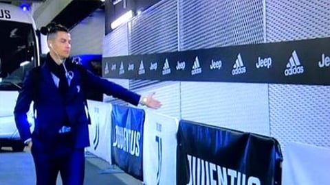 فيديو.. بعد قرار منع الجماهير بسبب كورونا.. تصرف غريب من رونالدو