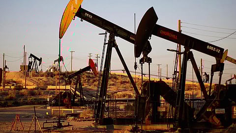 النفط يرتفع 7% بعد أسوأ أداء يومي منذ 1991