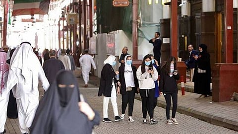 الصحة البحرينية تعلن تعافي سعوديتين من فيروس كورونا