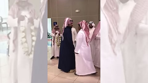 فيديو يوثق الاستقبال الحافل لـ«القرني» العائد حيًّا بعد 4 أيام من الاختفاء