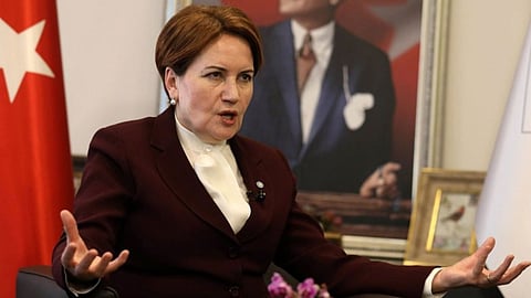 بالفيديو.. رئيسة حزب تركي تلقن أردوغان درسًا: أهدرت كرامتنا على أبواب بوتين