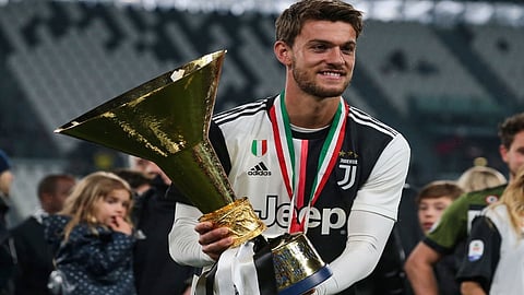 لاعب يوفنتوس يتسبب في تعليق كل الأنشطة في إنترميلان