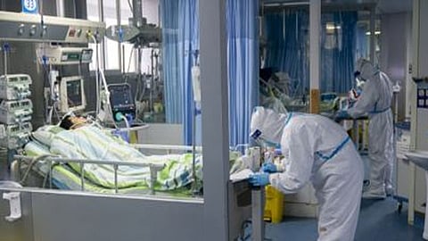 الصين تسجل 11 إصابة جديدة و13 وفاة بفيروس كورونا