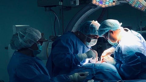 مستشفى الملك خالد بحفر الباطن يجري 1078 عملية جراحية ناجحة