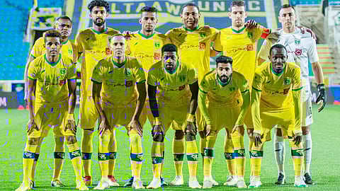 التعاون يعلن تمديد إجازة لاعبيه عقب إيقاف النشاط الرياضي