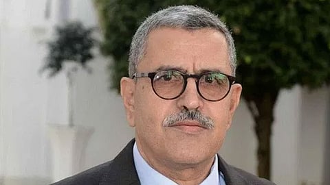 رئيس الوزراء الجزائري يطالب المواطنين بالتزام المنازل في مواجهة أزمة «كورونا»