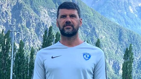 المدرب المساعد للهلال: السعودية اختارت مصلحة مواطنيها وحمايتهم