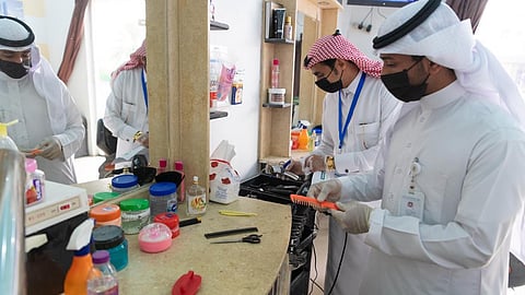 بالصور.. «أمانة جازان» تلزم المولات والمحال التجارية بالتعقيم المستمر لمكافحة كورونا