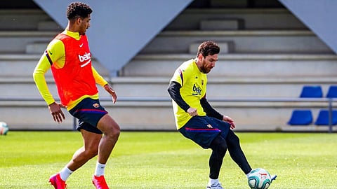 برشلونة يطالب بإعلانه بطلًا للدوري الإسباني حال إلغاء المسابقة