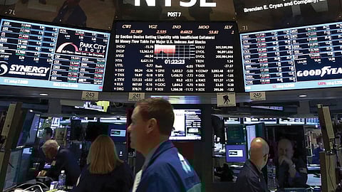 تعليق التداول بالبورصة الأمريكية مع هبوط «ستاندرد آند بورز» 8%