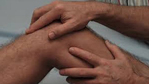 الرغبة الملحة في تحريك الأقدام.. أعراضها وأسبابها