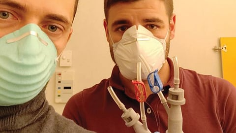 بعد نفاد صمامات التنفس.. «الطباعة ثلاثية الأبعاد» تنقذ مرضى كورونا في مستشفى بإيطاليا