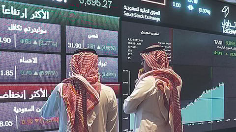 سوق الأسهم يواصل الصعود في التعاملات الصباحية مدعومًا بالقطاعات القيادية