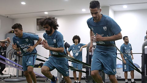 الأهلي يعتزم تزويد لاعبيه بأجهزة خاصة للتدرب في المنزل