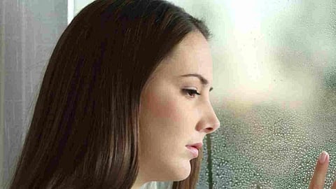 خبراء: هكذا تتجنب "الاكتئاب الشتوي" وتضيف شمسًا ليومك البارد