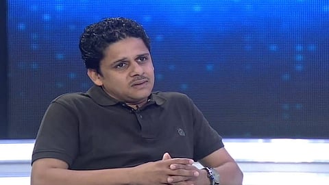 قهوجي يدعم «حائط كورونا».. ويؤكد: لا وقت للمجازفة أو العناد