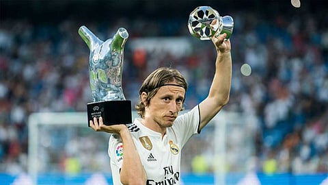 ريال مدريد يسعى إلى التعاقد مع دي بروين لخلافة مودريتش