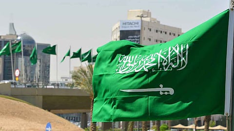 تمديد تعليق الحضور لمقرات العمل بالجهات الحكومية والقطاع الخاص حتى إشعار آخر