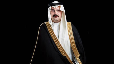 لتعزيز الخدمات المقدمة من الكهرباء.. «أمير عسير» يوجه بتقليل إضاءة الطرق بنسبة 50%