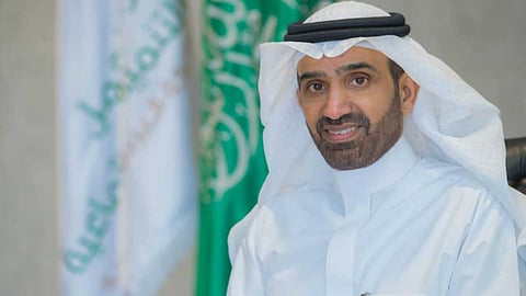 رسميًّا... الوزير الراجحي يطلق منصة العمل التطوعي في المملكة