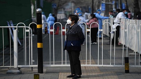 حِداد صيني على ضحايا كورونا بـ3 دقائق صامتة وتنكيس الأعلام ووقف الترفيه