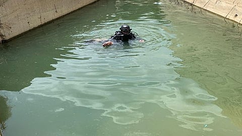 بالصور.. انتشال جثة غريق من مستنقع مائي بجازان