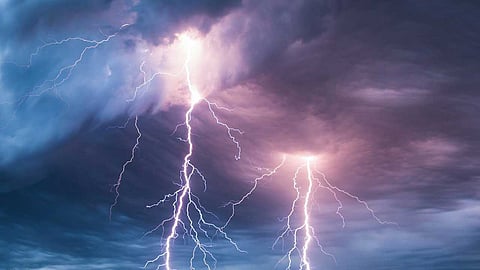 أخبار السعودية اليوم.. سحب رعدية ورياح نشطة على عدة مناطق.. وفوائد الآلية الجديدة لتقويم الاختبارات النهائية