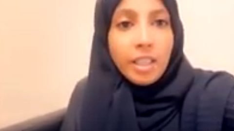 بالفيديو.. الفتاة المسيئة لرجال المرور بمكة: أعتذر.. «لعلّي أكون عبرة»