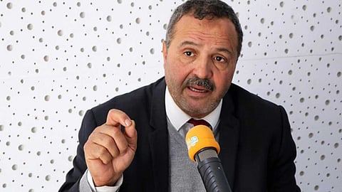 وزير الصحة التونسي باكيًا: «الوباء أصبح خطيرًا.. التزموا بالحجر الصحي»