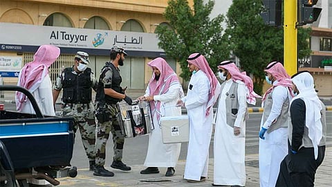 بالصور.. «شؤون الحرمين» تطلق مبادرة «أنت في ضيافتنا» تقديرًا لجهود رجال الأمن